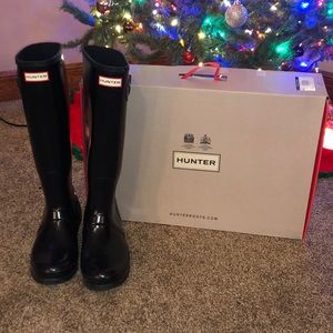 Black Glossy Hunter Rain Boots
